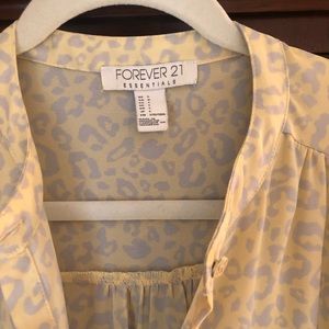 Forever21 blouse, size large, pastel leopard print,great condition
